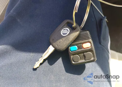 2003 Mercury Grand Marquis Ls from USA, damaged, VIN 2MEFM75WX3X615552